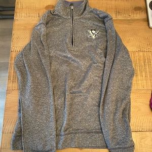 Womens Pittsburgh Penguins gray quarter zip